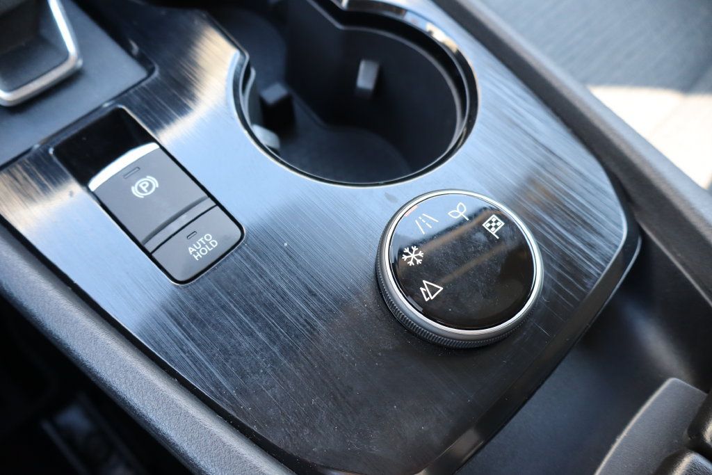 Used 2021 Nissan Rogue S AWD/4WD image 10