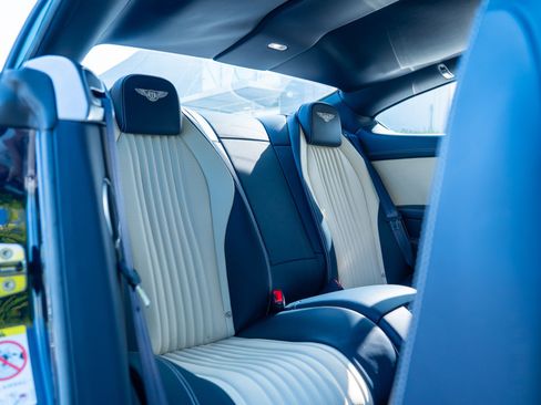 Used 2016 Bentley Continental GT image 38