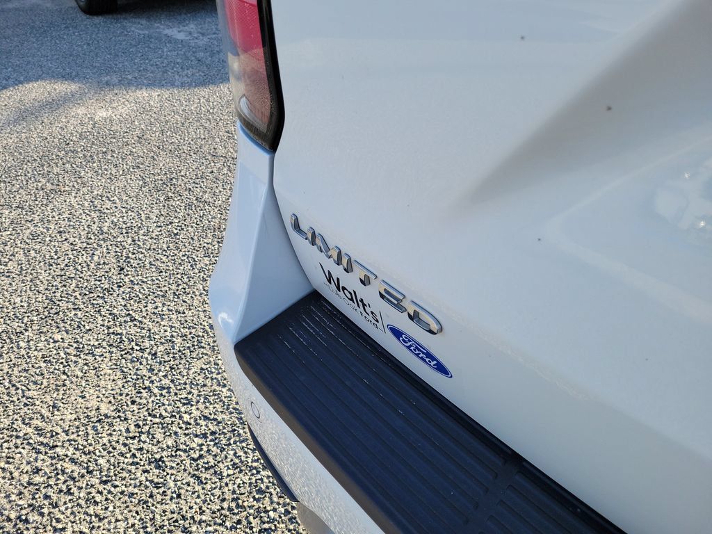 Used 2021 Ford Expedition Limited RWD image 9