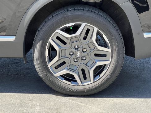 Certified 2023 Hyundai Santa Fe Limited AWD/4WD image 14