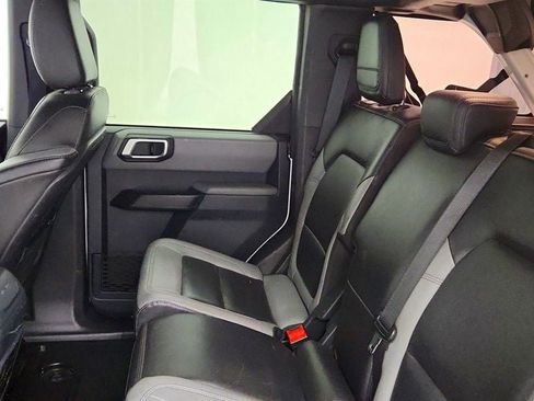Used 2023 Ford Bronco Big Bend w/ Sasquatch Package AWD/4WD image 17