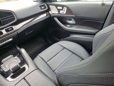 Used 2022 Mercedes-Benz GLE 350 4MATIC image 11