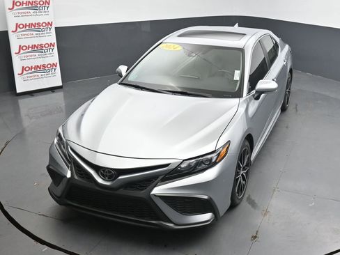 Used 2024 Toyota Camry SE FWD image 27
