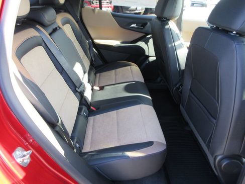 New 2026 Chevrolet Equinox ACTIV image 17