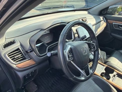 Used 2021 Honda CR-V Touring image 2