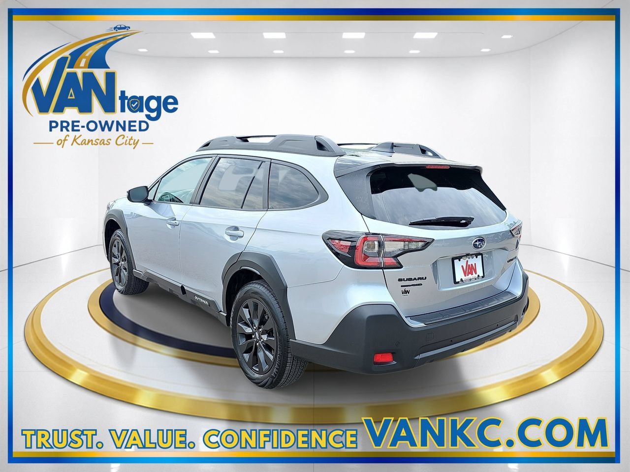 Used 2025 Subaru Outback Onyx Edition AWD/4WD image 9