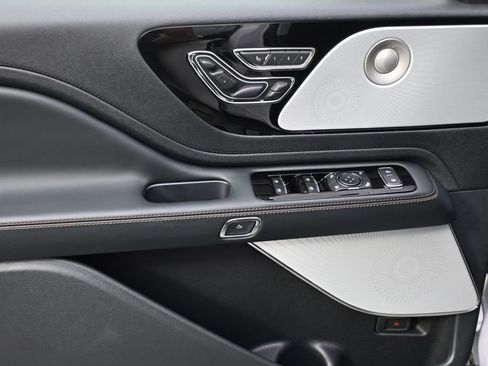 New 2026 Lincoln Aviator Reserve AWD/4WD image 24