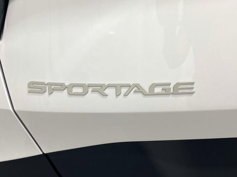 New 2026 Kia Sportage LX FWD image 8
