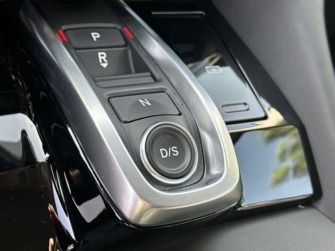 Used 2025 Acura MDX FWD w/ Technology Package image 18