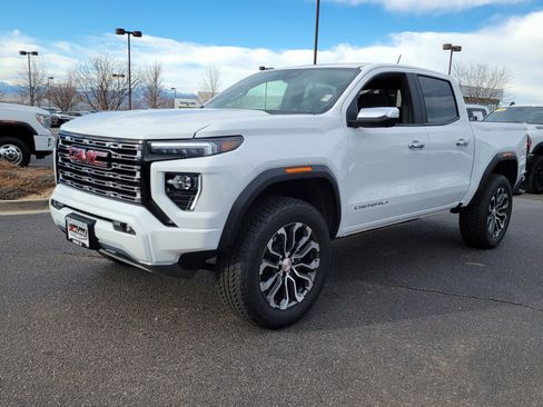 Used 2026 GMC Canyon Denali image 4