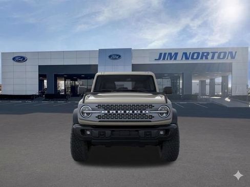 New 2026 Ford Bronco Badlands w/ Sasquatch Package AWD/4WD image 8