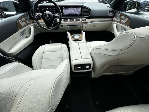 Certified 2025 Mercedes-Benz GLE 450 4MATIC w/ AMG Line Exterior image 27