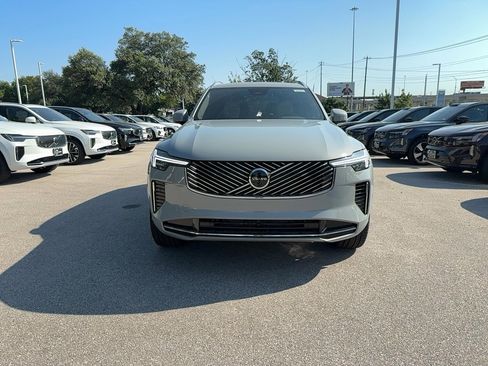 Used 2026 Volvo XC90 B6 Plus w/ Protection Package Premier AWD/4WD image 8