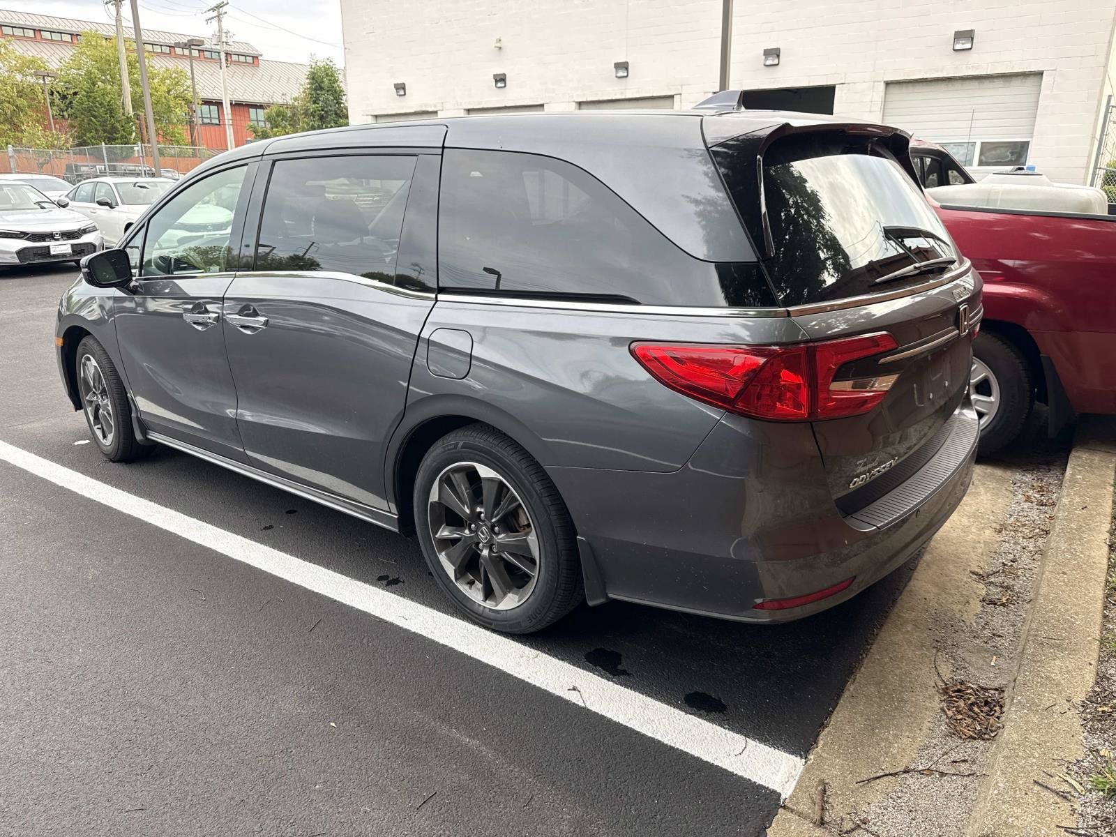 Certified 2024 Honda Odyssey Elite image 4