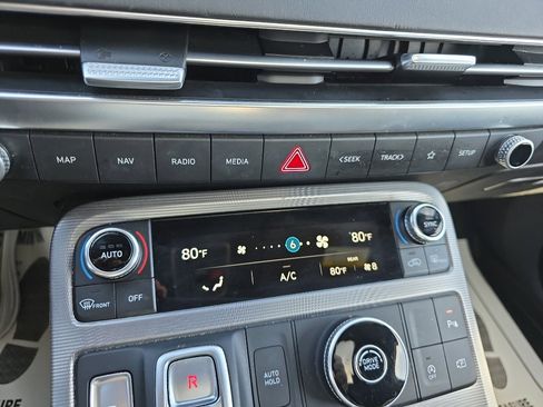 Used 2023 Hyundai Palisade Calligraphy image 29