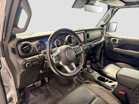 Used 2021 Jeep Wrangler Unlimited Sahara AWD/4WD image 9