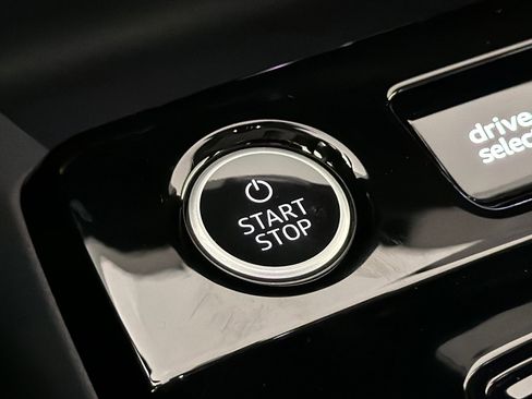 Certified 2025 Audi A6 e-tron Premium Plus w/ Premium Plus image 21