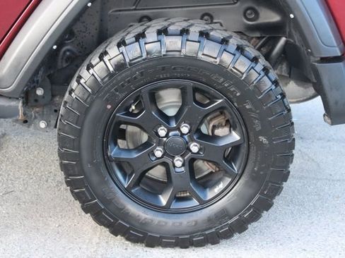 Used 2022 Jeep Wrangler Unlimited Sport AWD/4WD image 7