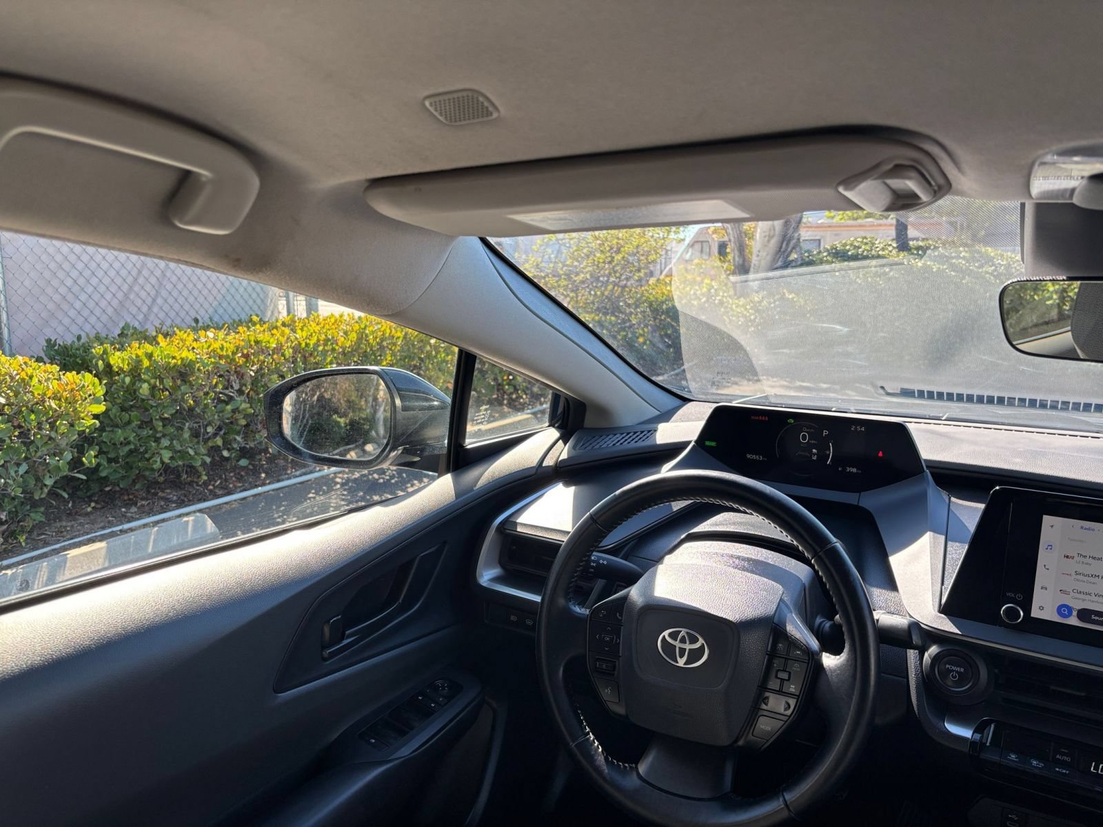 Used 2023 Toyota Prius LE FWD image 31