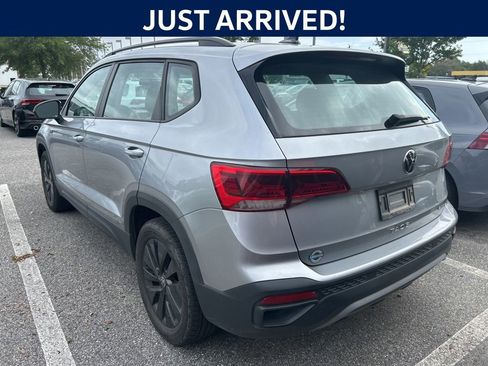 Used 2022 Volkswagen Taos S image 3