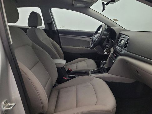 Used 2018 Hyundai Elantra SE w/ Winter Weather Package FWD image 21