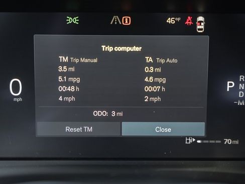 New 2026 Volvo XC40 B5 Plus w/ Protection Package Premier image 44