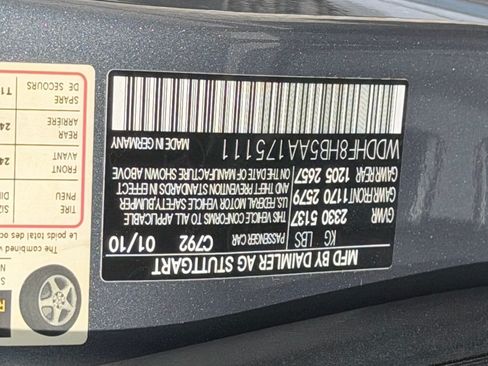 Used 2010 Mercedes-Benz E 350 4MATIC Sedan image 20