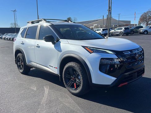 New 2026 Nissan Rogue SV w/ Rock Creek Premium Package image 3