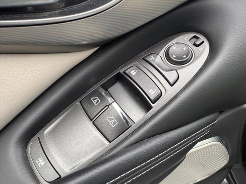 Used 2021 INFINITI Q60 3.0t Luxe w/ Essential Package image 14