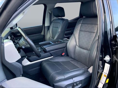 Used 2023 Toyota Tundra SR5 w/ SR5 Premium Package AWD/4WD image 7