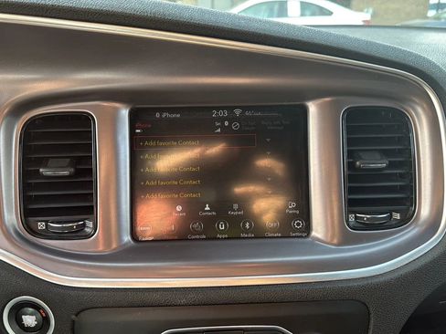 Used 2019 Dodge Charger SXT w/ Blacktop Package image 21