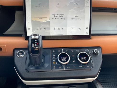 Certified 2023 Land Rover Defender 130 SE image 15