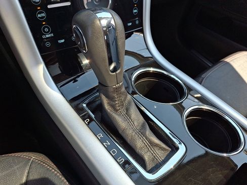 Used 2013 Ford Edge Limited AWD/4WD image 16
