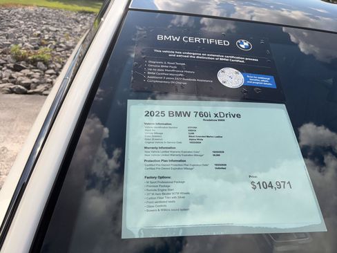 Certified 2025 BMW 760i xDrive w/ Premium Package AWD/4WD image 20