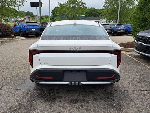New 2026 Kia K4 FWD image 5