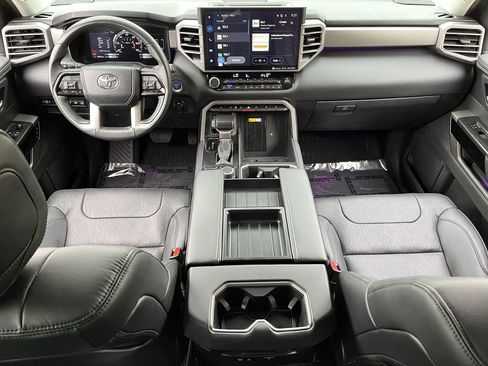 Used 2024 Toyota Tundra Limited w/ Power Package AWD/4WD image 9