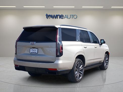 Used 2022 Cadillac Escalade Sport w/ Touring Package AWD/4WD image 5