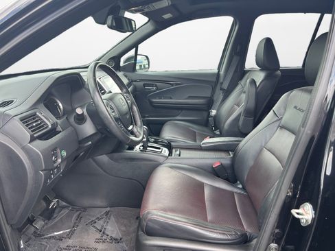 Used 2018 Honda Ridgeline Black Edition image 11