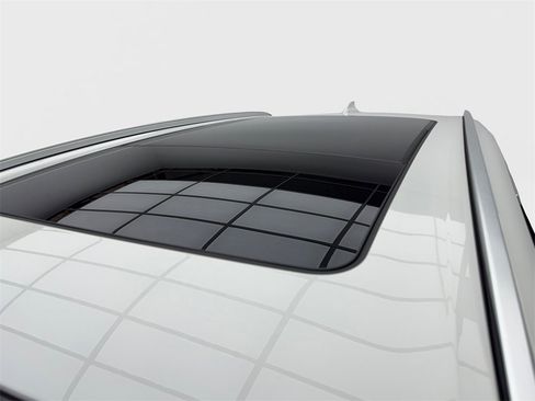 Used 2022 BMW X5 sDrive40i w/ Premium Package image 13