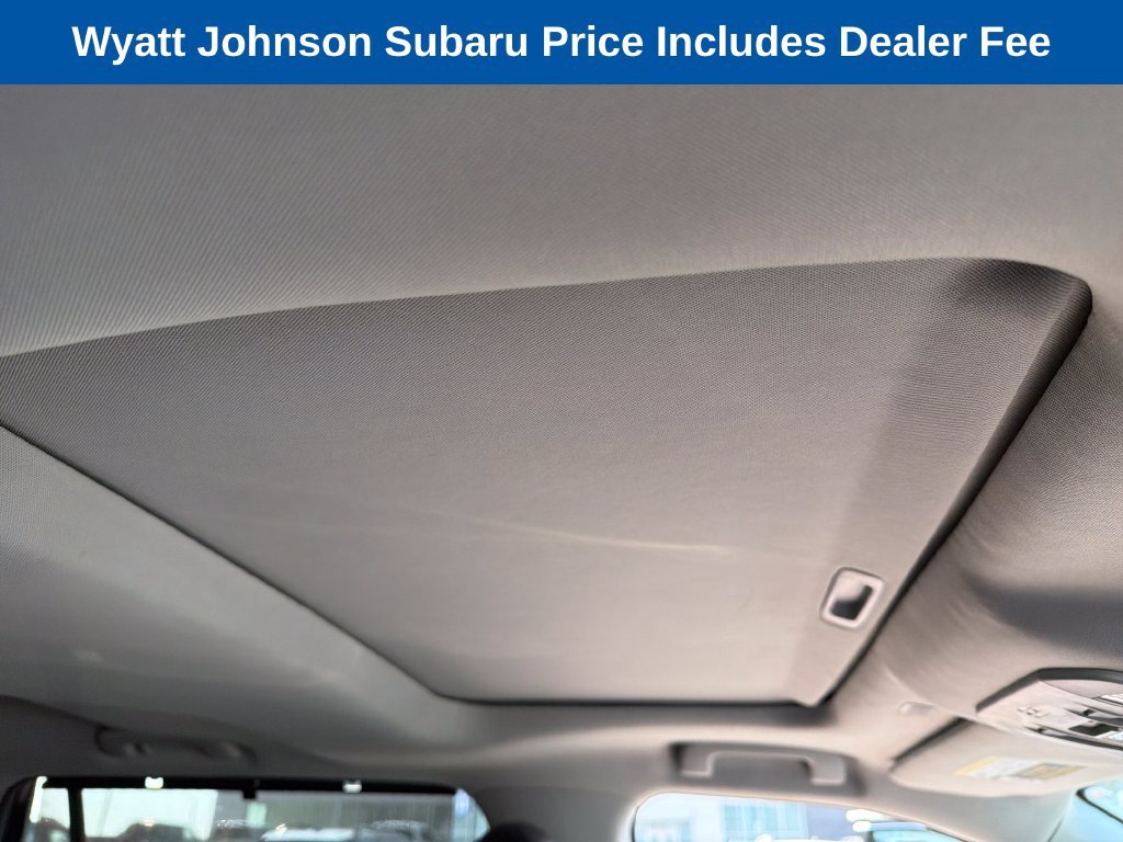Used 2021 Toyota Highlander XLE AWD/4WD image 45