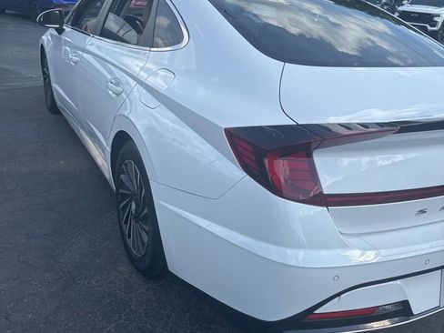 Used 2021 Hyundai Sonata Limited FWD image 4