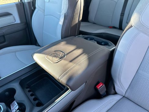 New 2025 RAM 2500 Laramie AWD/4WD image 21