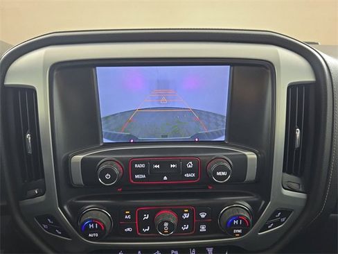 Used 2015 GMC Sierra 2500 SLT w/ Duramax Plus Package image 9