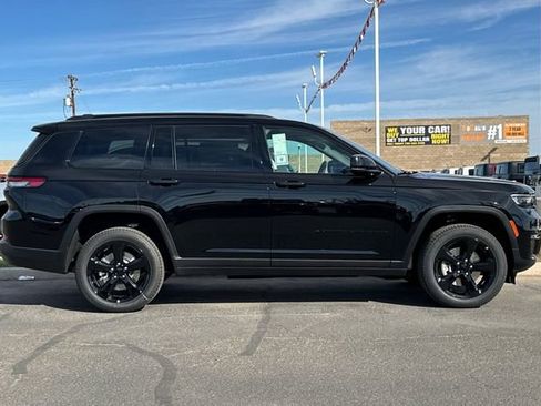 New 2025 Jeep Grand Cherokee L Limited w/ Black Appearance Package image 7