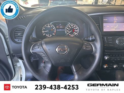 Used 2020 Nissan Pathfinder S image 17