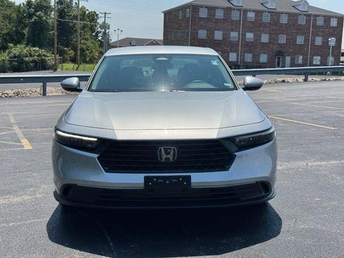 Certified 2025 Honda Accord LX image 10