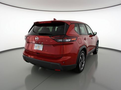 Used 2025 Nissan Rogue SV image 9