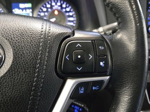 Used 2019 Toyota Sienna XLE Premium image 30