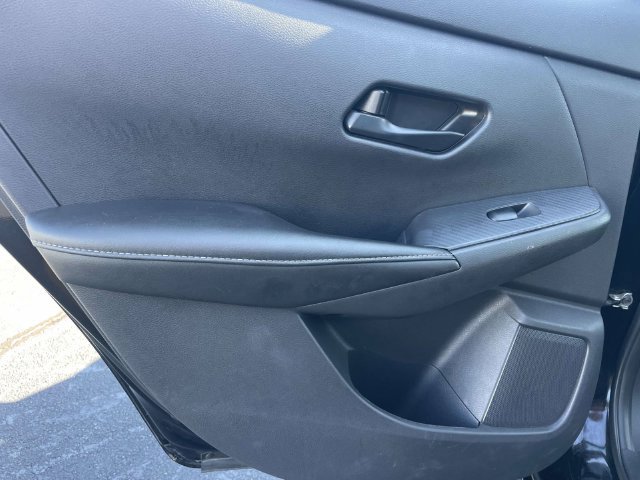 Used 2025 Nissan Sentra S FWD image 11