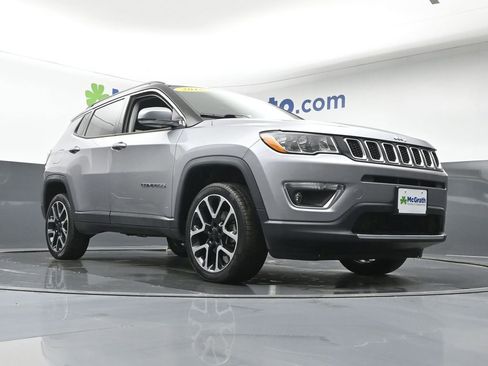 Used 2018 Jeep Compass Limited image 25